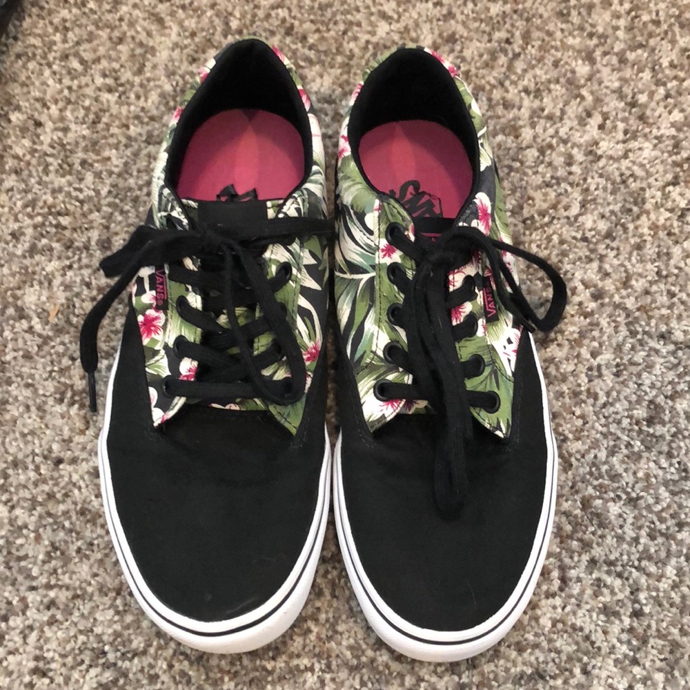 Vans shoes size - Super Cute